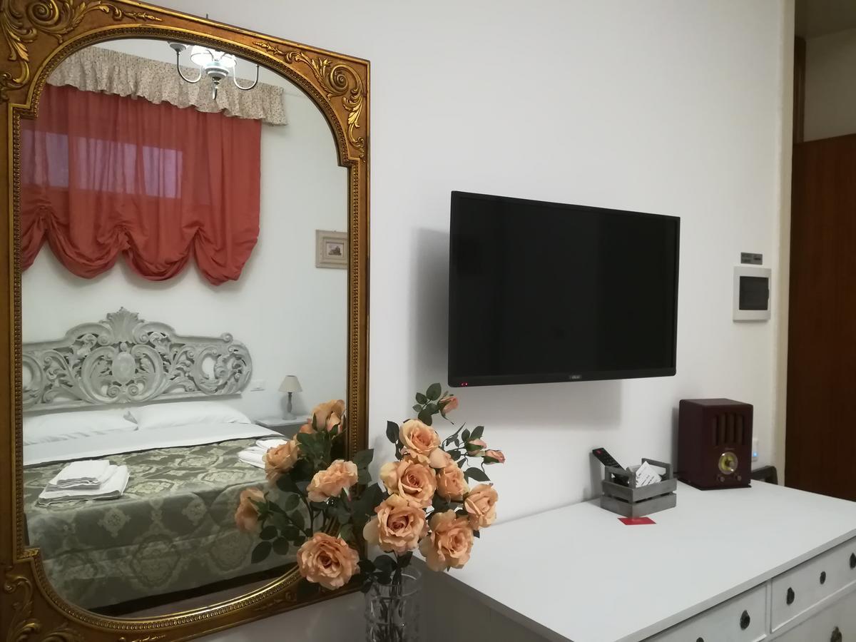 Bed and Breakfast Le Rose Del Viale Palermo Zewnętrze zdjęcie